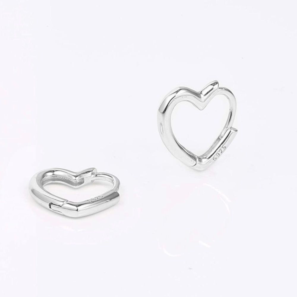 NWT Wool + Pepper Co. 925 Sterling Silver White Gold Heart Huggie Earrings